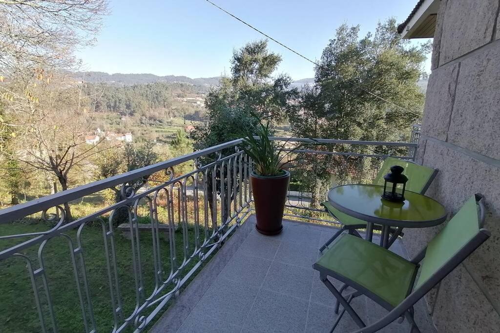 Villa Refugio Do Seixoso à Castelbuono Extérieur photo